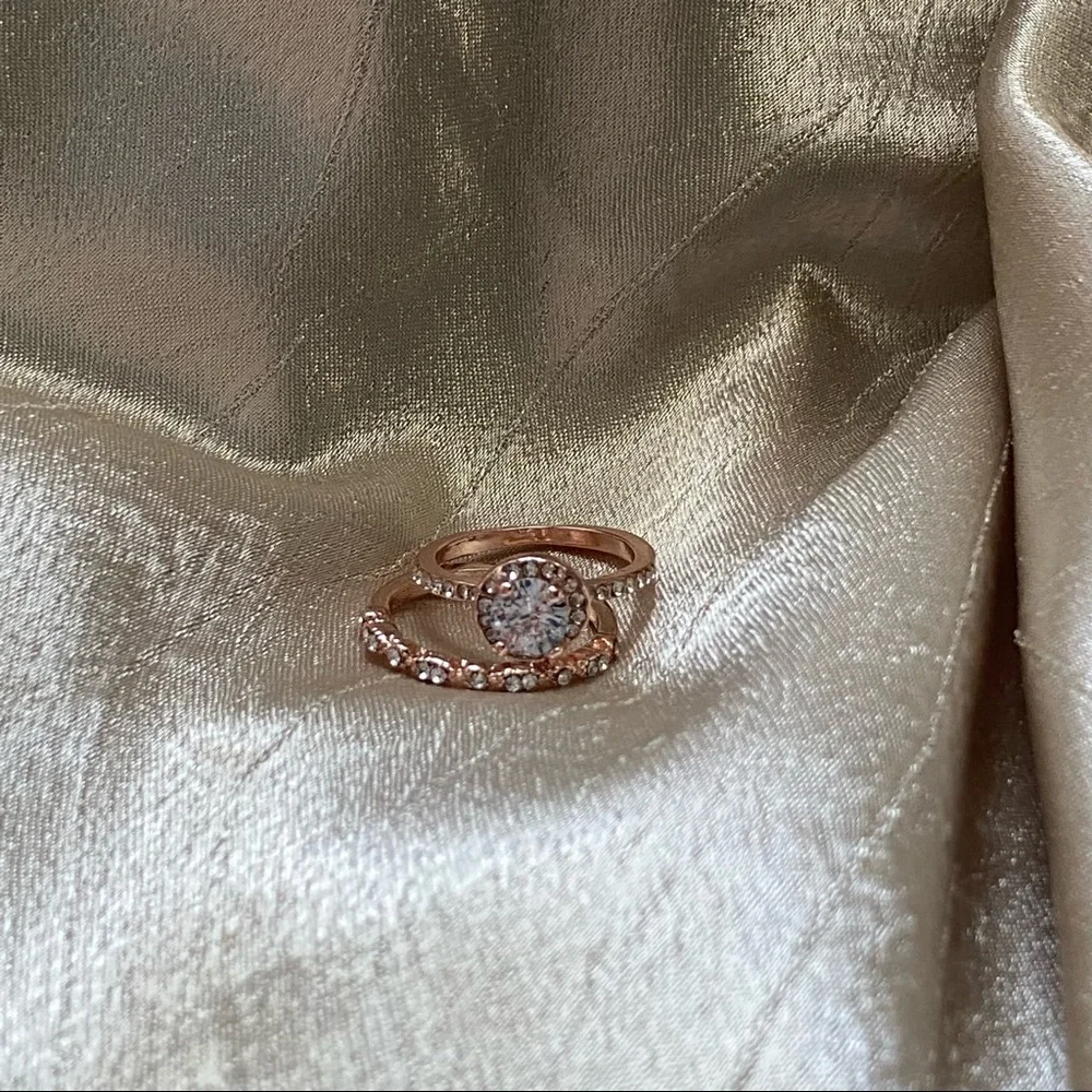 Rose Gold Ring - Picture 5 of 5